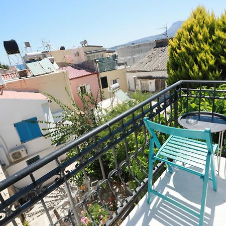 Ravi Boutique Home - 1 Minute Walk From Beach Каливес Екстериор снимка
