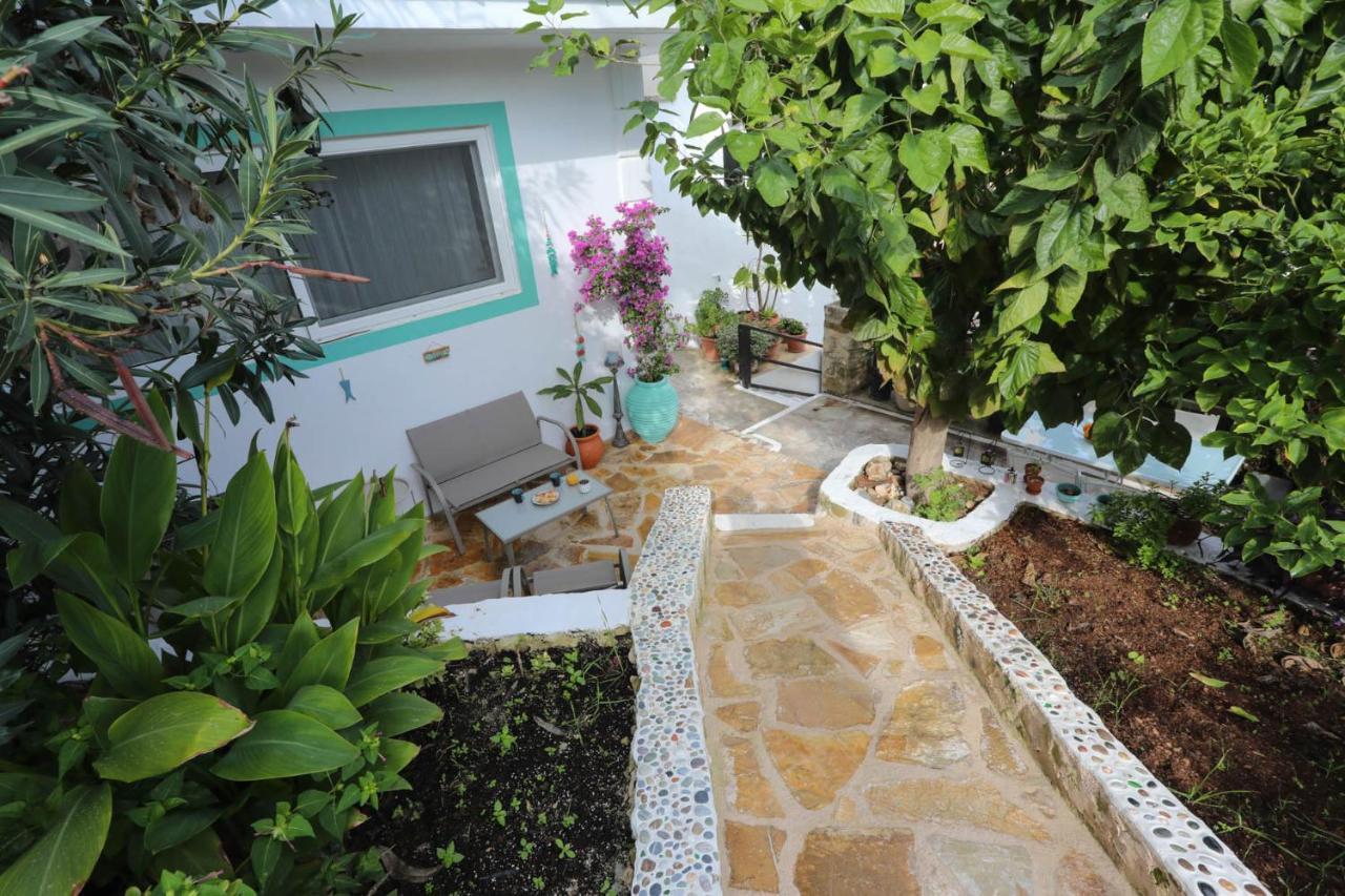Ravi Boutique Home - 1 Minute Walk From Beach Каливес Екстериор снимка
