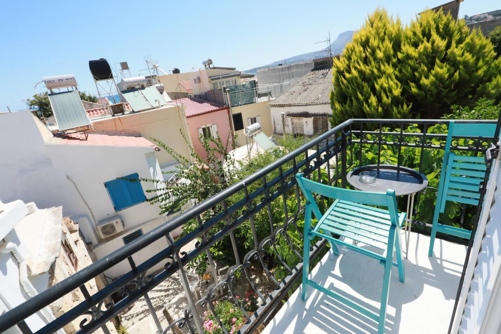 Ravi Boutique Home - 1 Minute Walk From Beach Каливес Екстериор снимка